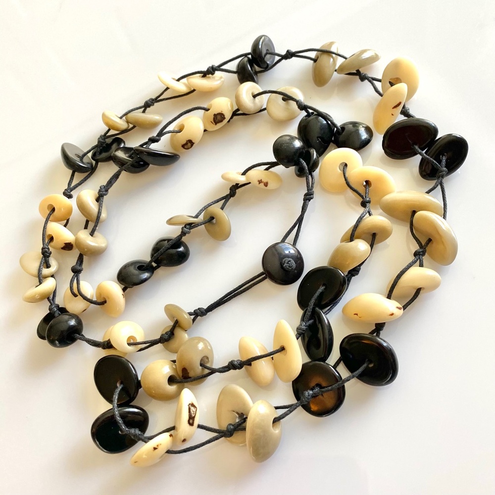 TAGUA NUT NECKLACE FROM South America - Picture 2 of 5
